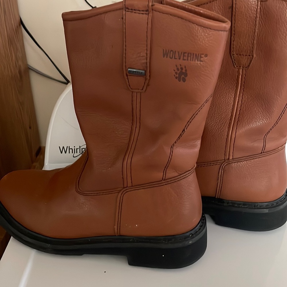 Wolverine boots size 9e w